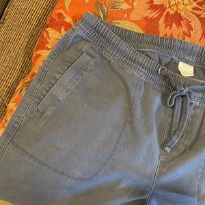 Comfy pull on pants !